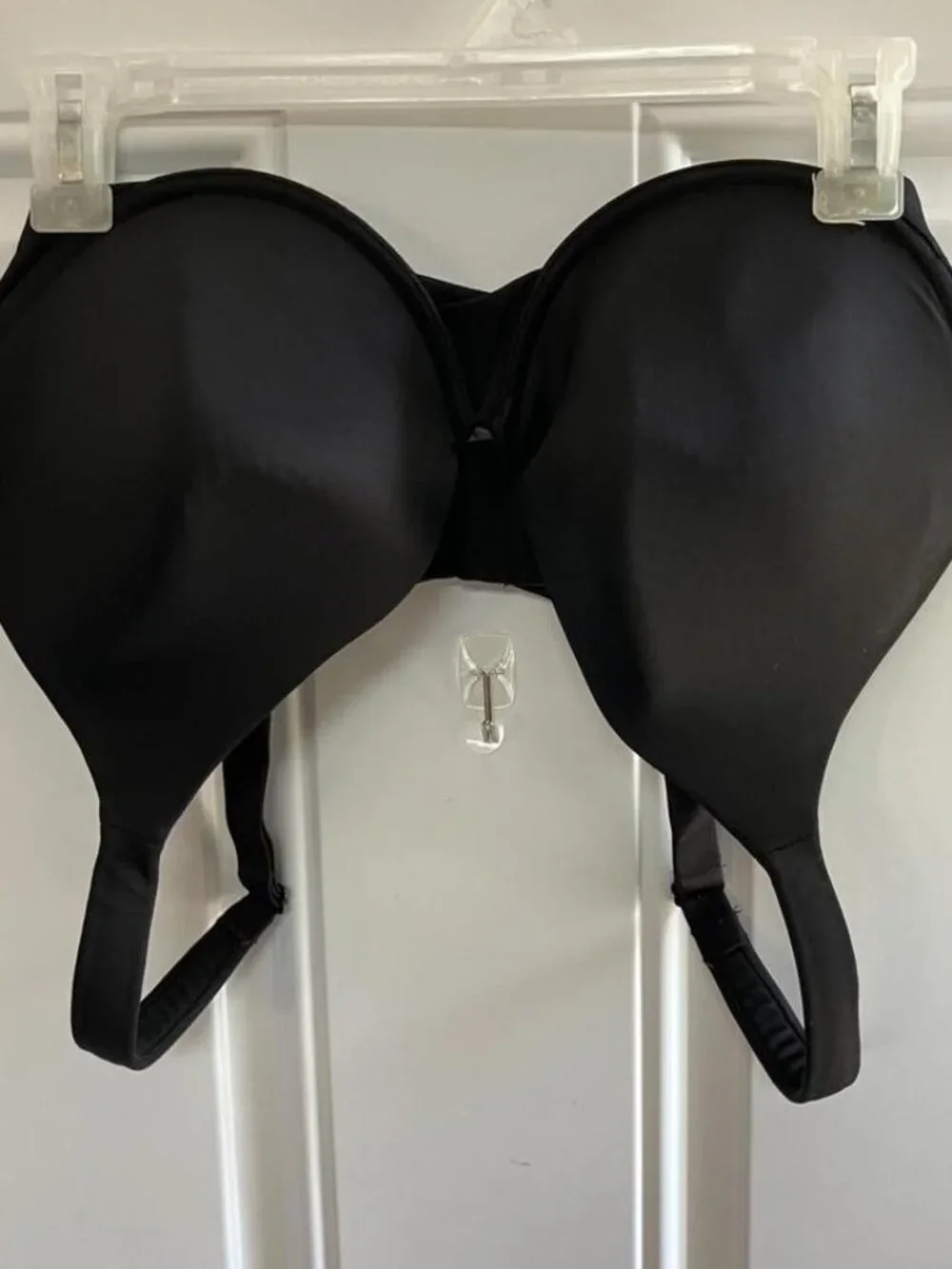 Woman's Black Bra with wire